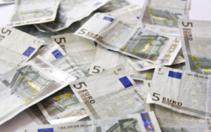 35 EURO